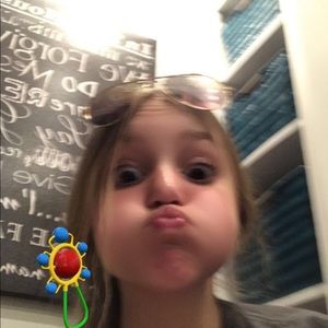 Meet your Posher, Ava